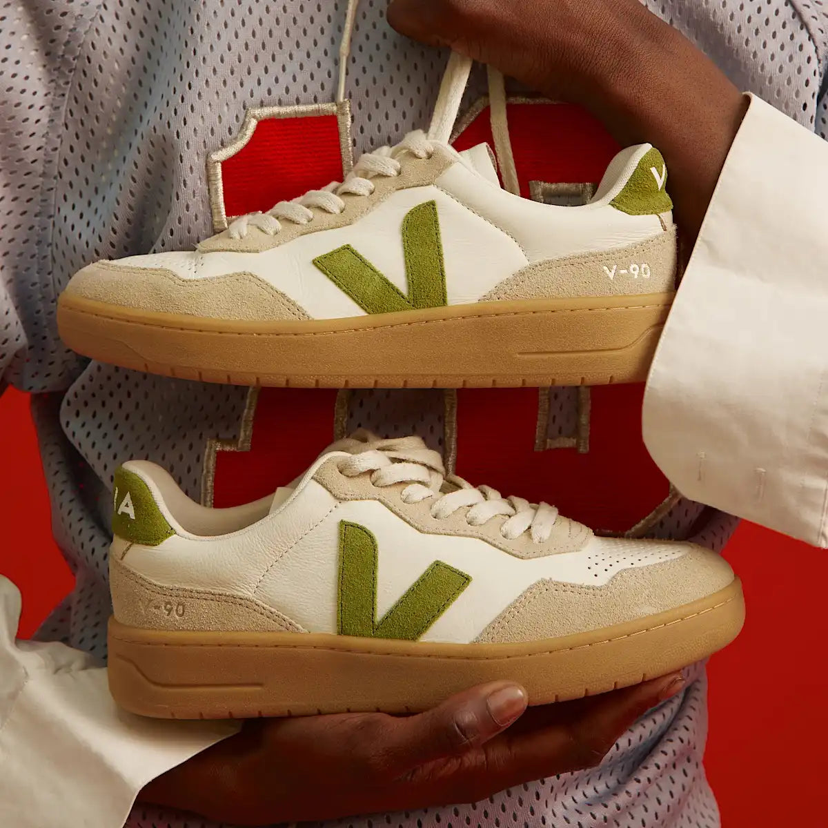 V-90 LEATHER PURE KIWI ALMOND NATURAL