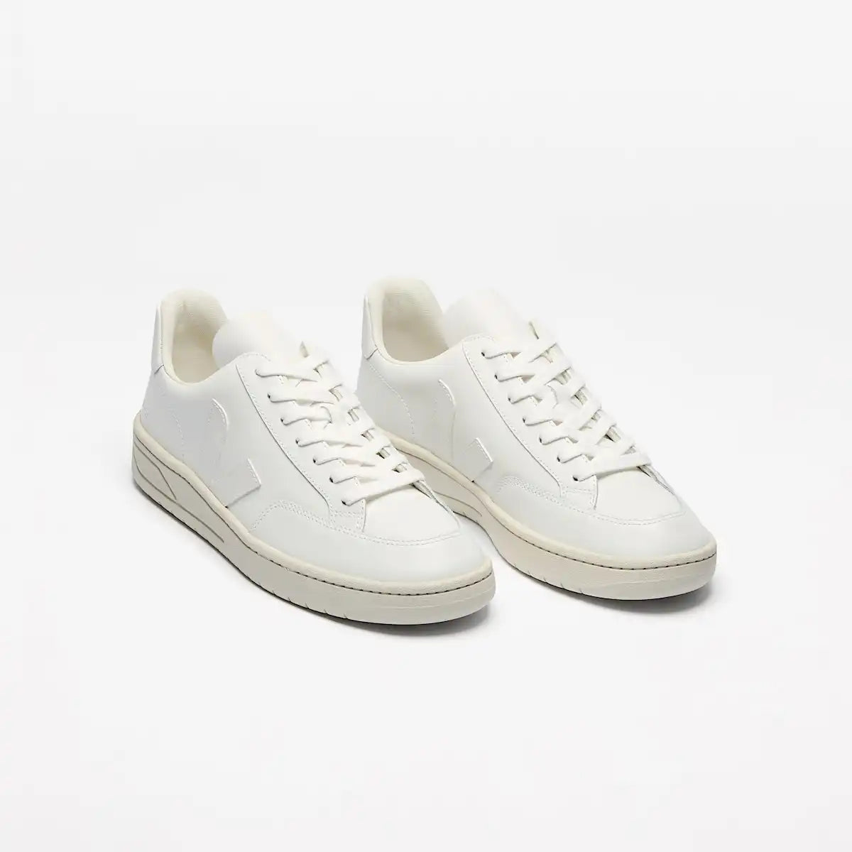 V-12 LEATHER WHITE