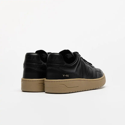 V-90 LEATHER BLACK DUNE
